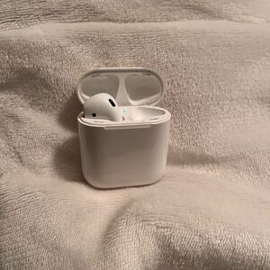 Wireless Earbuds with Charging Case - White